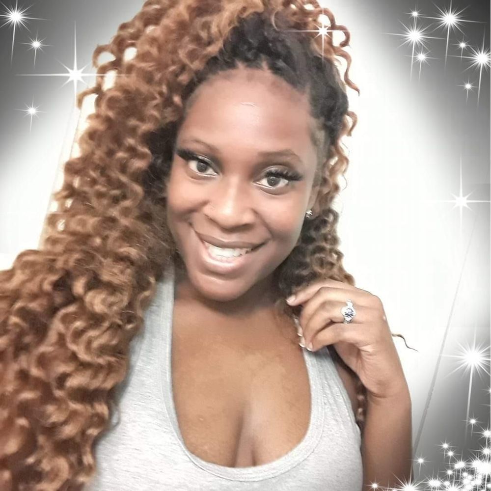 Meet your Posher, Khadijah